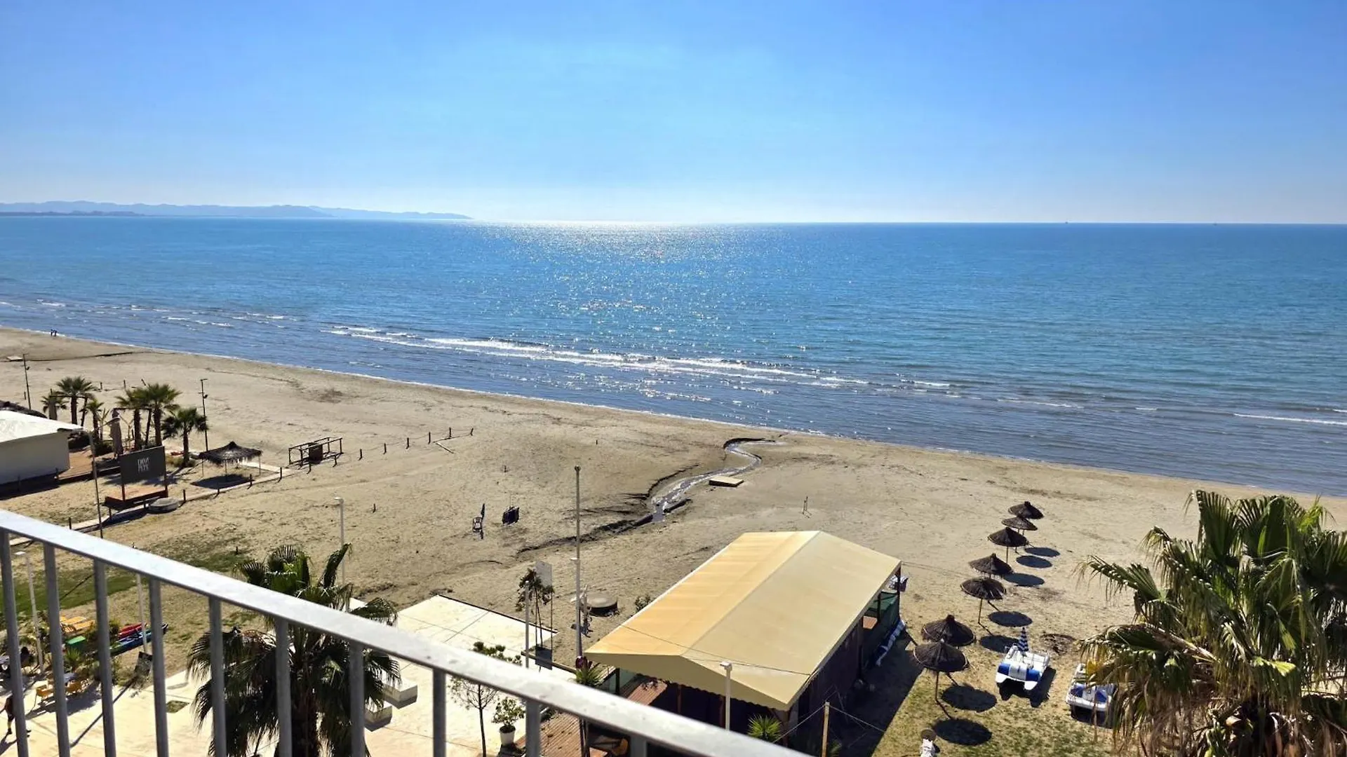 Contemporary Coastal Apartment In Durrës